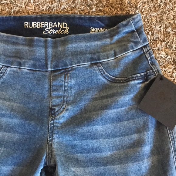 Rubberband Skinny Jeans- Stretchy - Picture 3 of 4